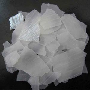 China fabricante Flocos / Pérolas / Sólido 99% (Hidróxido de Sódio, NaOH) Soda Cáustica